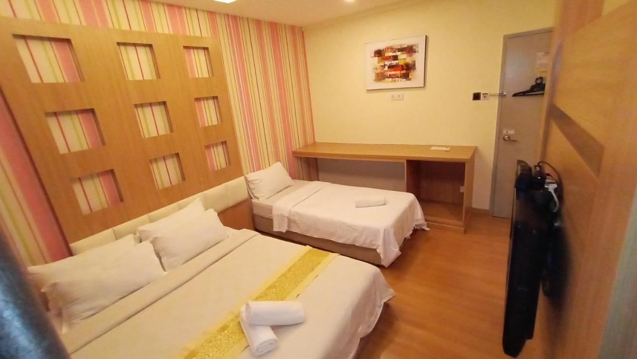 Hotel Zamburger De Melaka Экстерьер фото