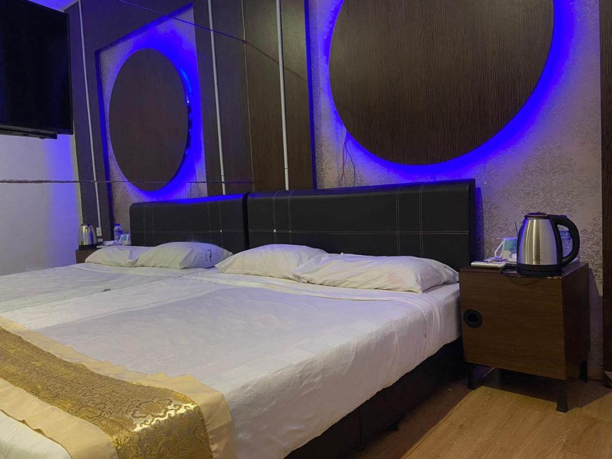 Hotel Zamburger De Melaka Экстерьер фото