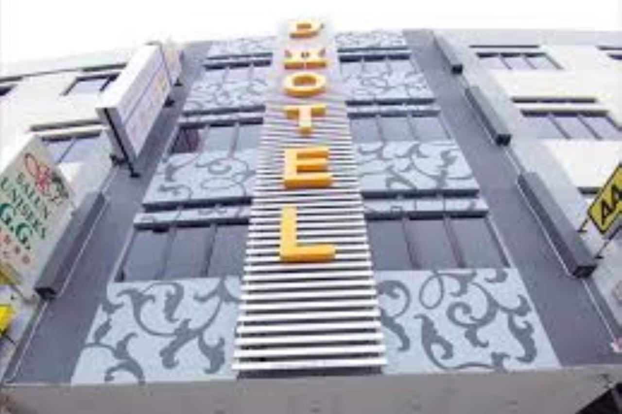 Hotel Zamburger De Melaka Экстерьер фото