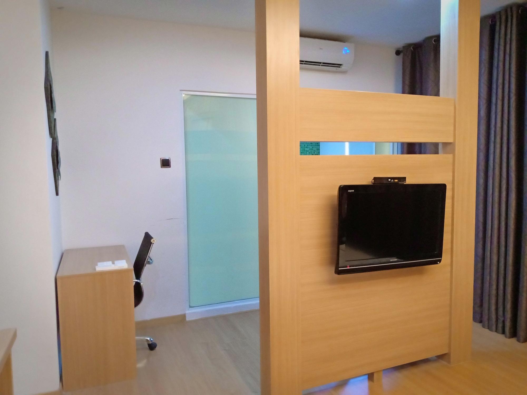 Hotel Zamburger De Melaka Экстерьер фото
